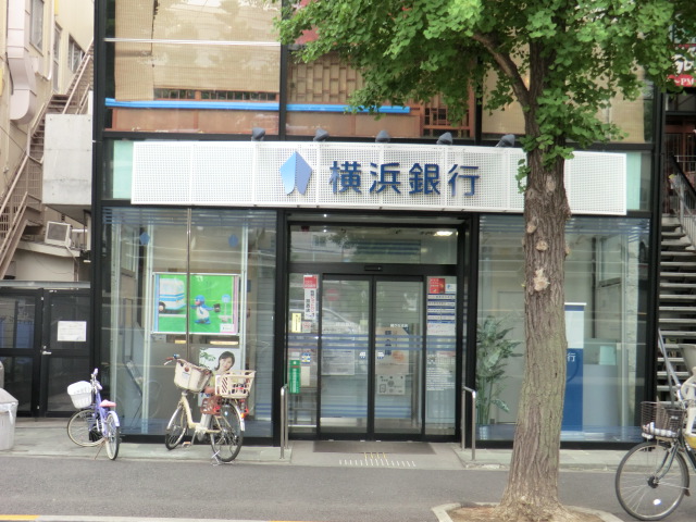 Bank. Bank of Yokohama until the (bank) 494m