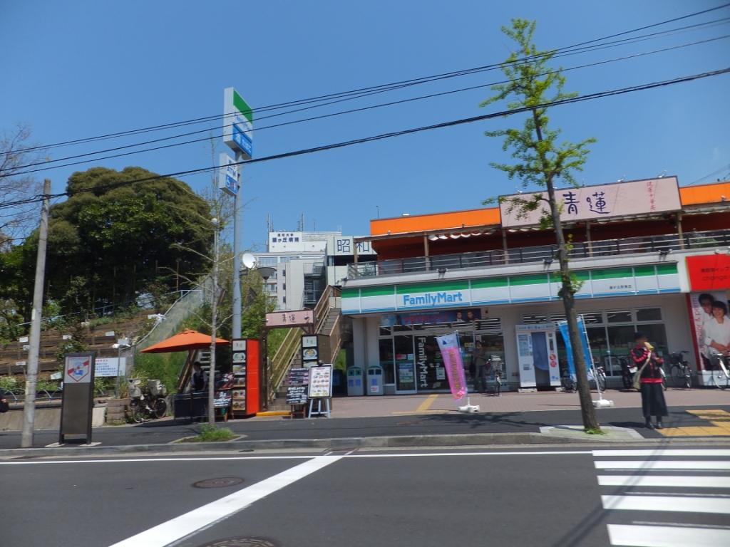 Convenience store. 670m to Family Mart (convenience store)