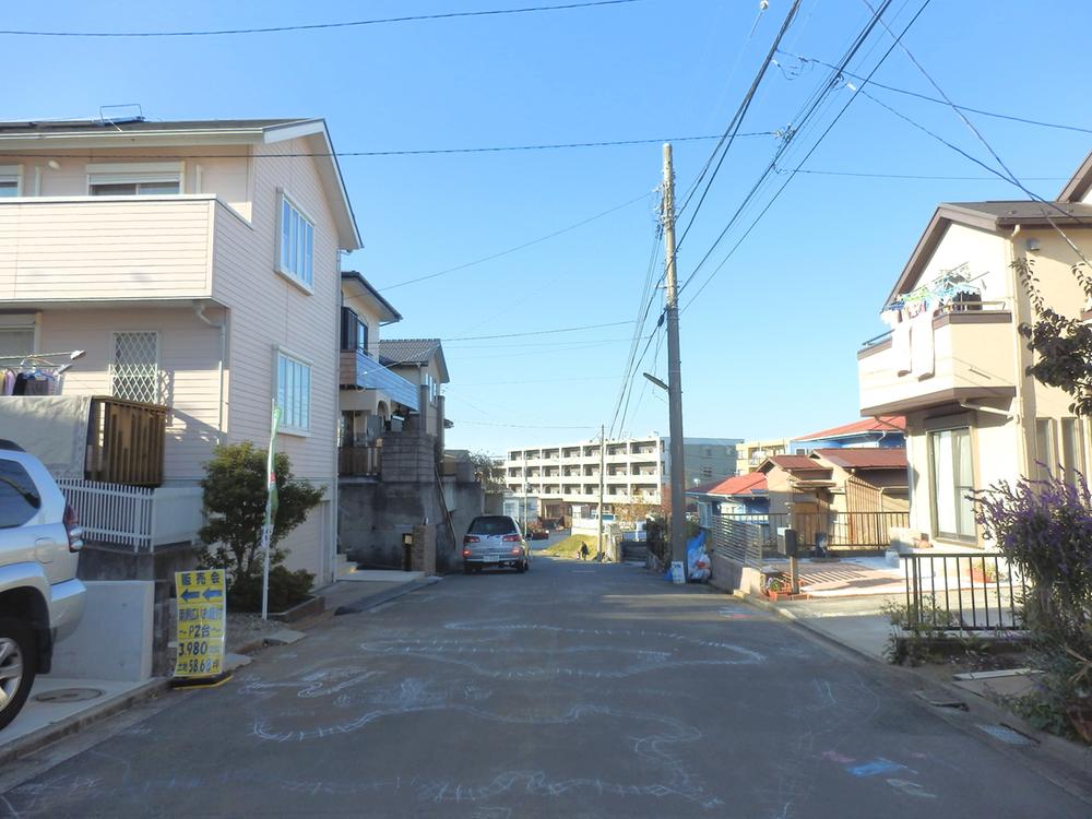 Local photos, including front road. 6.5m road surface of the land readjustment land