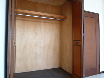 Receipt. Southwest Western-style 6 Pledge closet