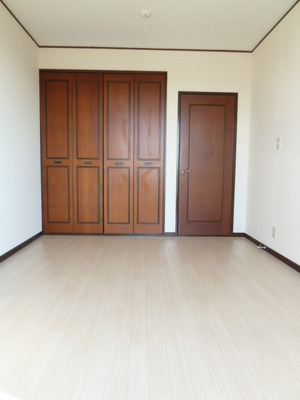 Living and room. Southwest Western-style 6 Pledge