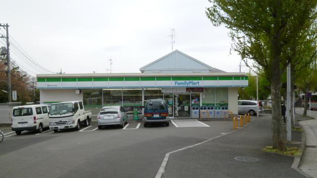 Convenience store. FamilyMart Aoba Sumiyoshidai up to 350m