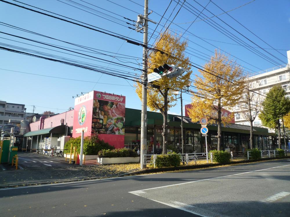 Supermarket. Tsurukame 756m to land Yokohama Aobadai store