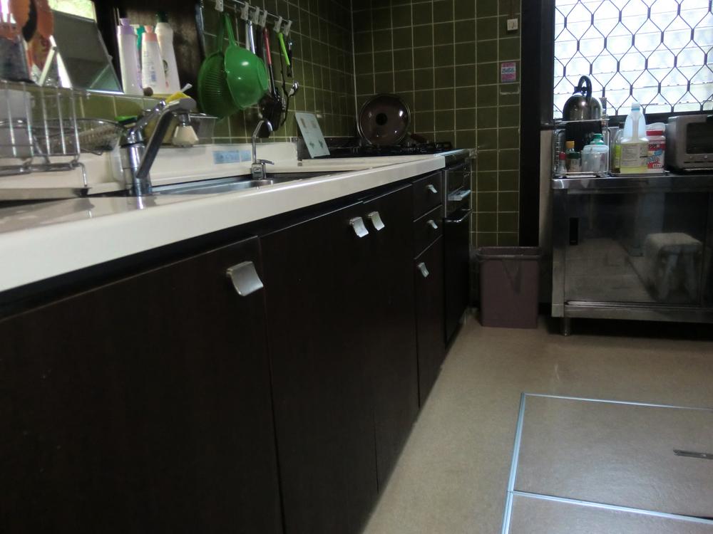 Kitchen. Room (August 2012) shooting