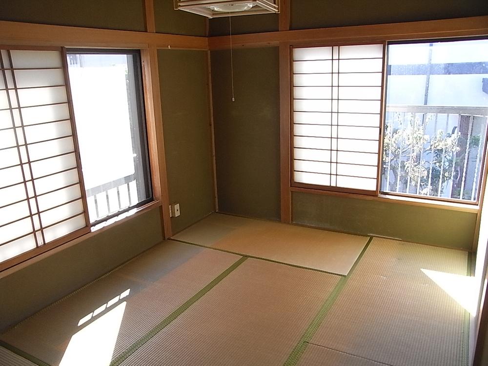 Non-living room. Second floor Japanese-style room