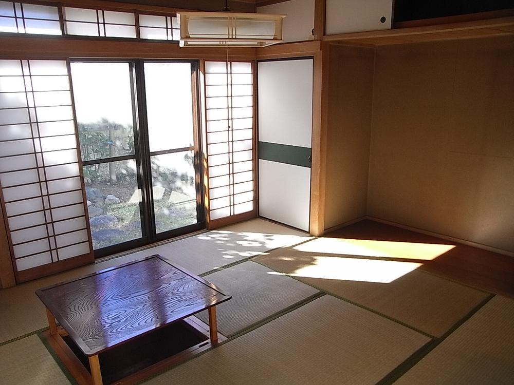 Non-living room. First floor Japanese-style room (2)