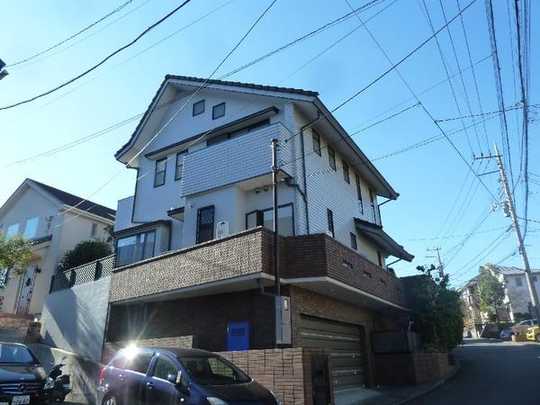 Local appearance photo. Building appearance. March we are an outer wall painter's work in 20 years in August.