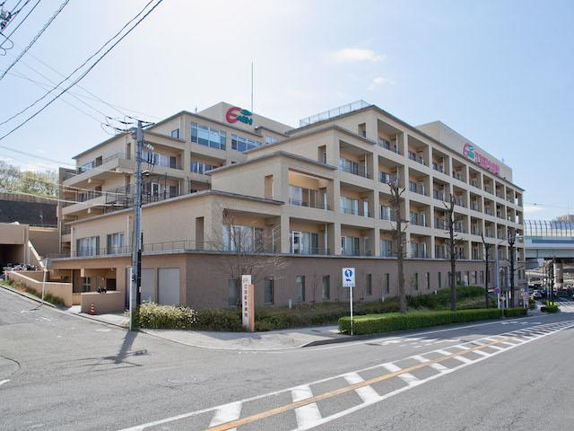 Hospital. Eda 350m to Memorial Hospital