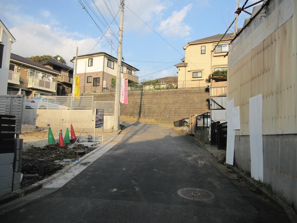 Local photos, including front road. Indoor (12 May 2013) Shooting