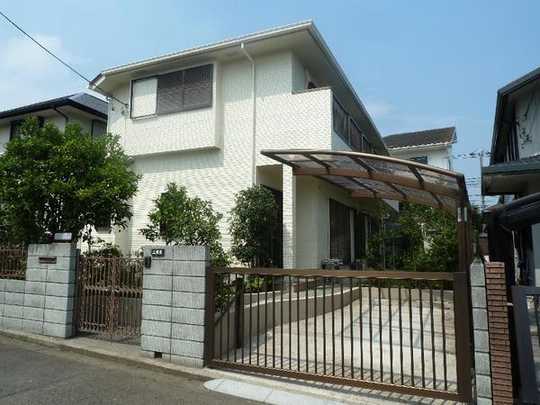 Local appearance photo. Building appearance. Heisei 25 July outer wall paint work Performed. 