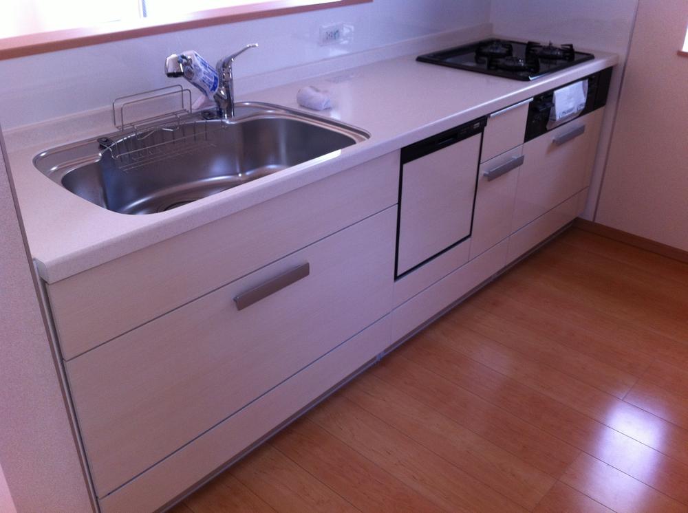 Same specifications photo (kitchen). (1 Building) same specification ※ Flooring color is different.