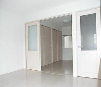 Living and room. It is a reference image of another room of the same type