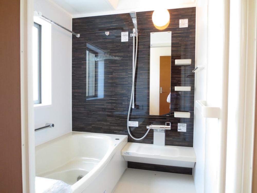 Same specifications photo (bathroom). Construction example photo System bus
