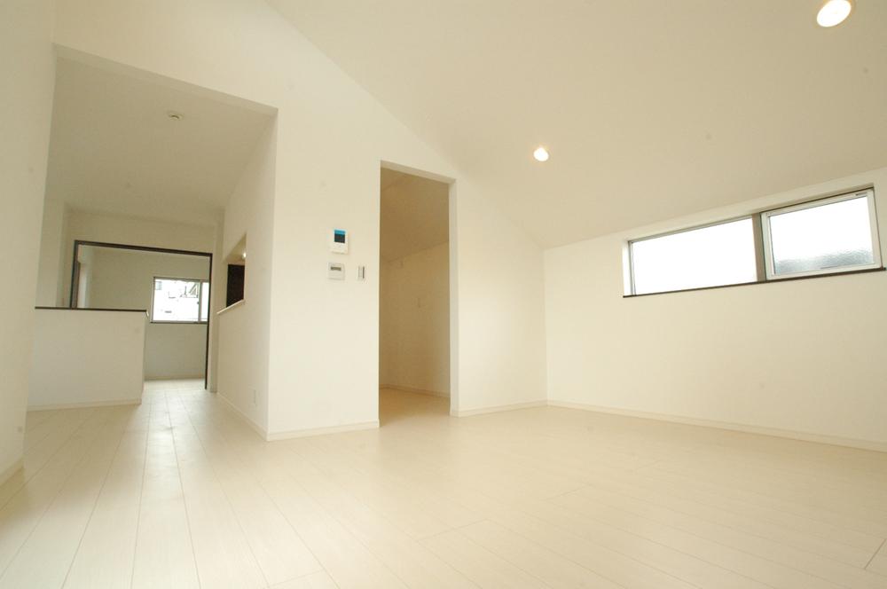 Living. Indoor (10 May 2013) Shooting Building 2