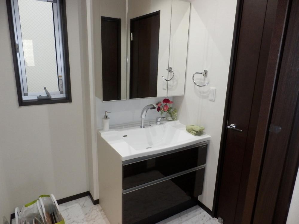 Same specifications photos (Other introspection). Washroom The company specification example