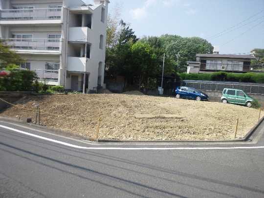 Local land photo. Current state is the vacant lot. Since there is no building conditions, In your favorite House manufacturer