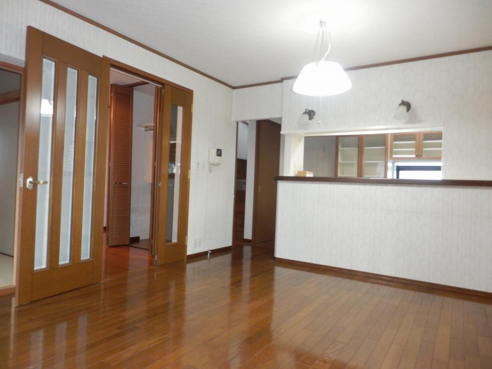 Living. Comfortable in the family, LDK is a spacious 16.6 Pledge! (November 2013) Shooting