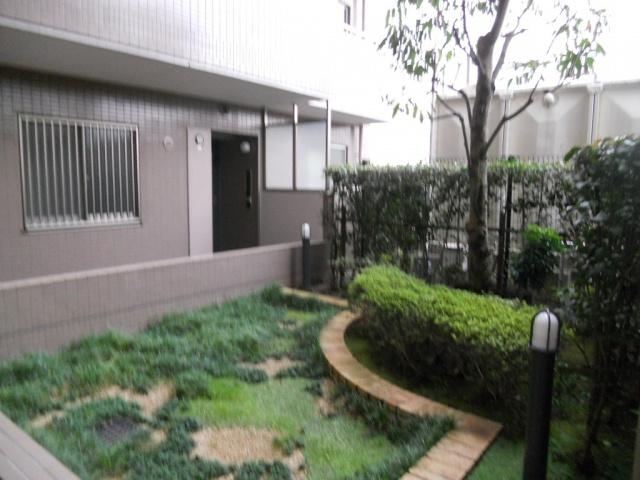 Other. On-site courtyard