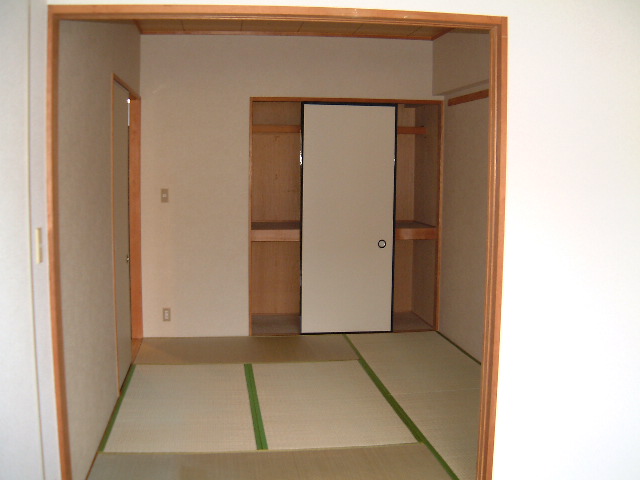 Living and room. Japanese-style room ・ closet