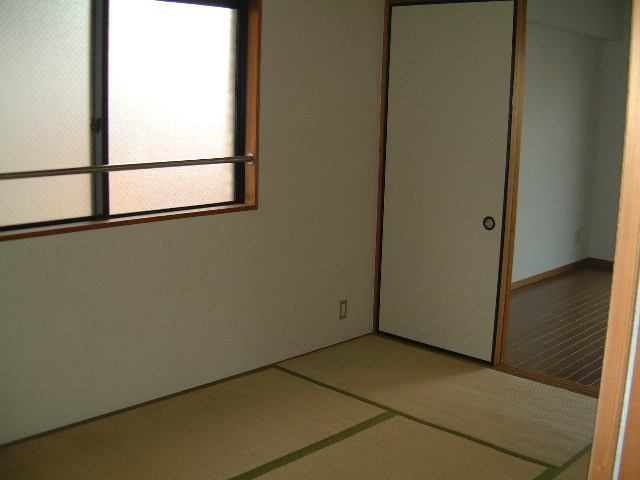 Living and room. Japanese-style room window side