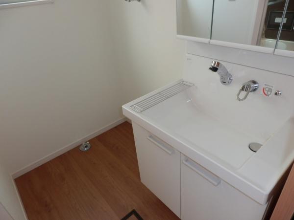 Same specifications photos (Other introspection). The company specification example  Washroom photo