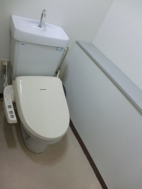 Toilet