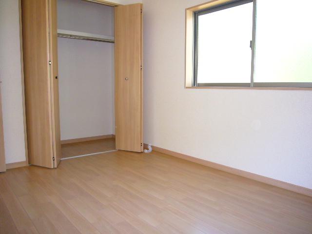 Non-living room. 2 Kaiyoshitsu