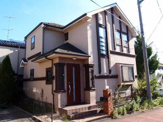 Local appearance photo. Building exterior photo. Southwest ・ Day is good for the northwest corner lot