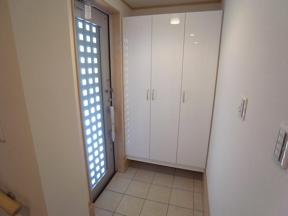 Entrance. Storage is also rich entrance.