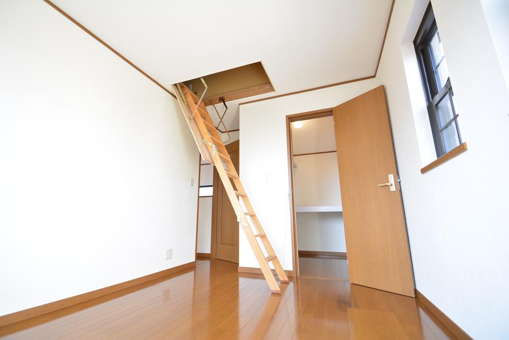 Non-living room. Each room storage is rich ☆