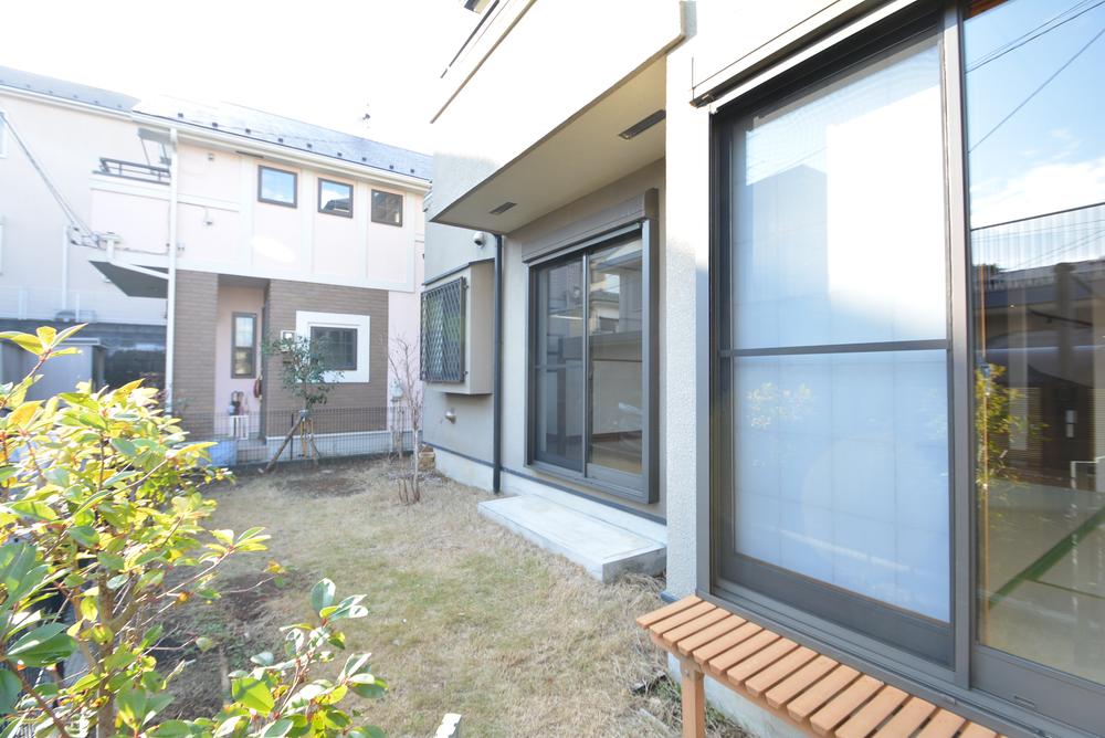 Garden. Spacious garden mind is calm ☆