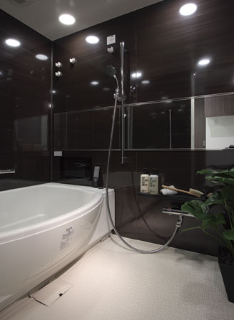 Bathing-wash room.  [bathroom] Unwind slowly, To be a comfortable space that make me forget the fatigue of the day, Adopt advanced equipment stuck to the functionality and design. (Model Room P type ・ Select 2 / Including some options ※ Compensation ・ Application deadline Yes)