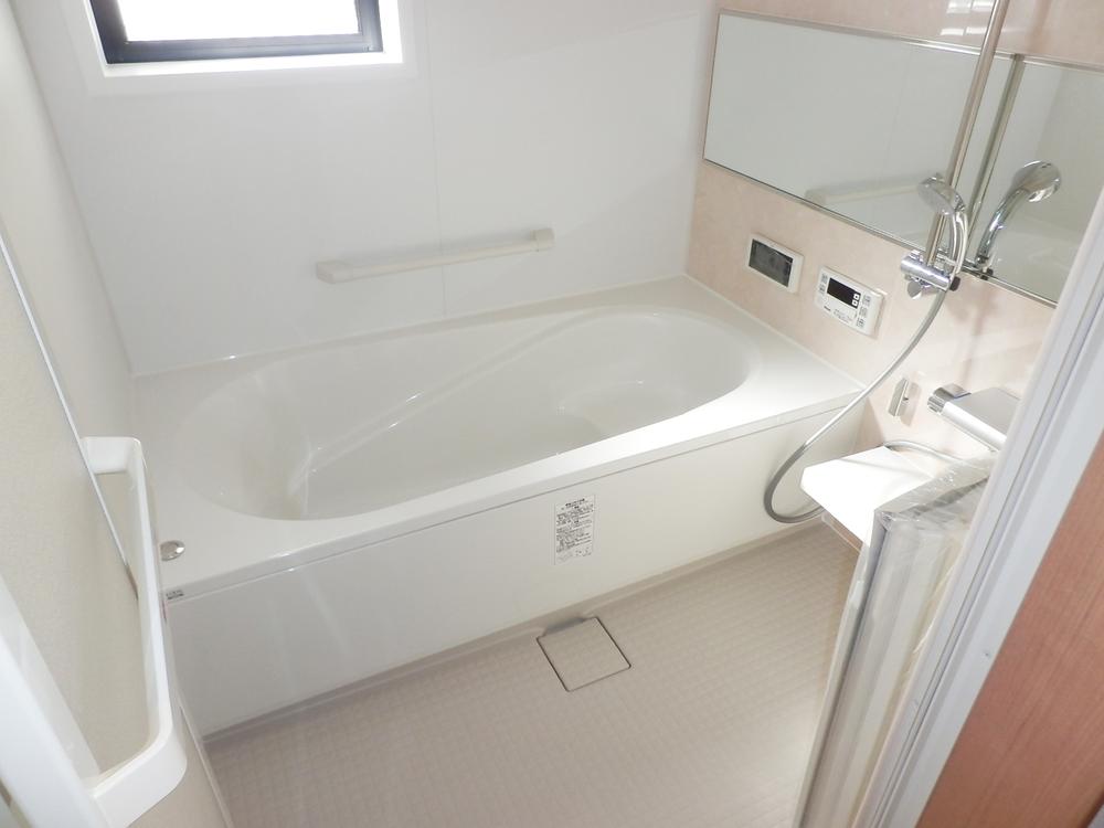Same specifications photo (bathroom). You can soak slowly stretched out foot! The company specification example Bathroom photo