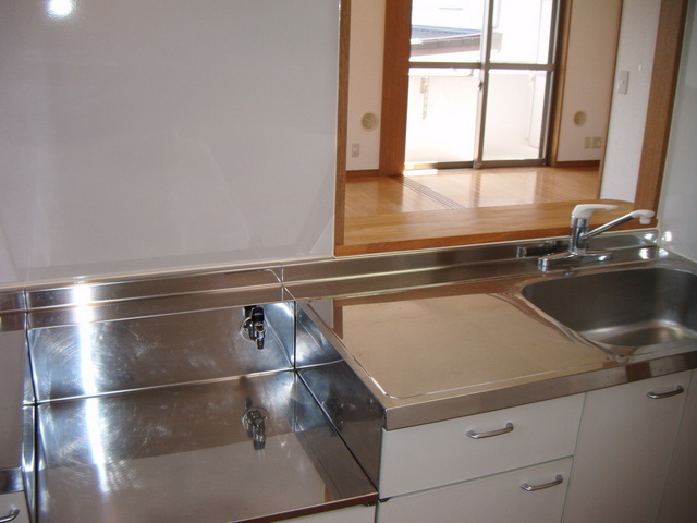 Kitchen. Spread of the storage enhancement kitchen