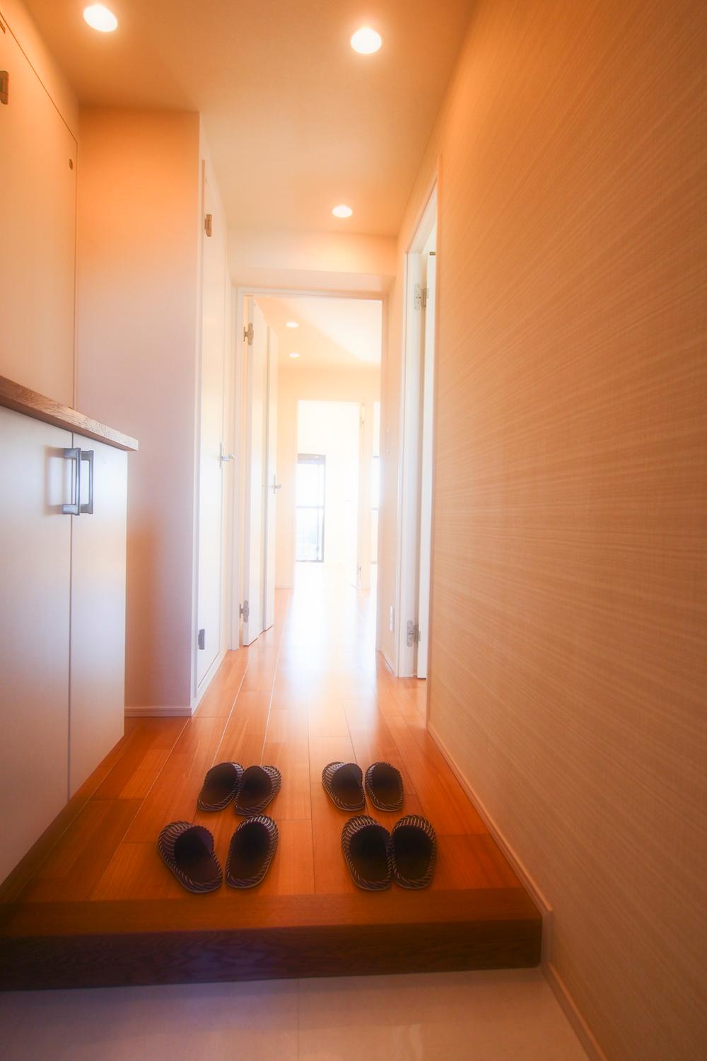 Entrance. Local (12 May 2013) Shooting