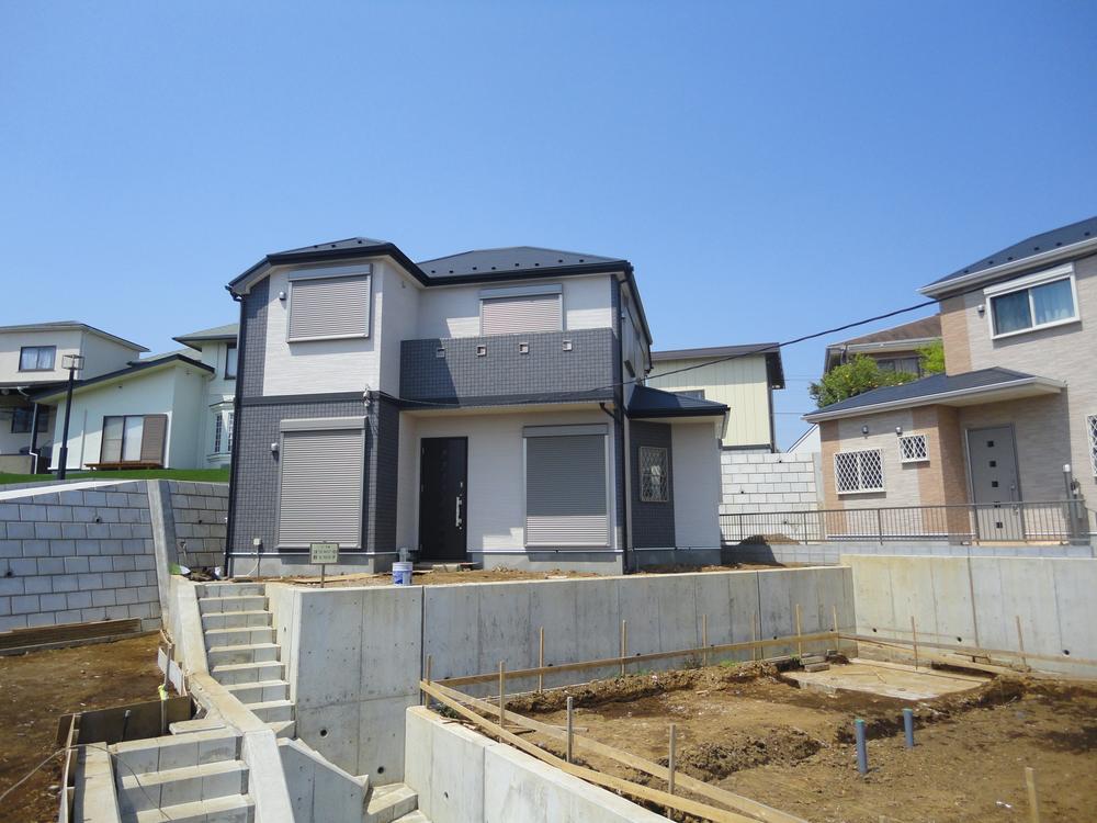 Local appearance photo. Local (April 2013) Shooting