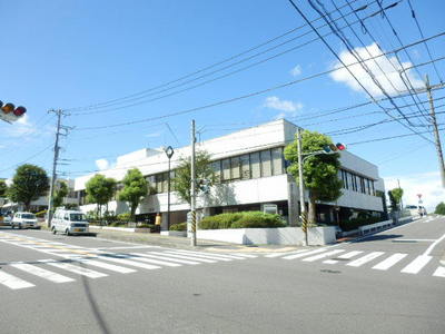 library. 800m until Yamauchi district center (library)