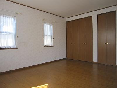 Other. 2 Kainushi bedroom. Is fulfilling housed in a large space of 10.5 quires have been arranged. 