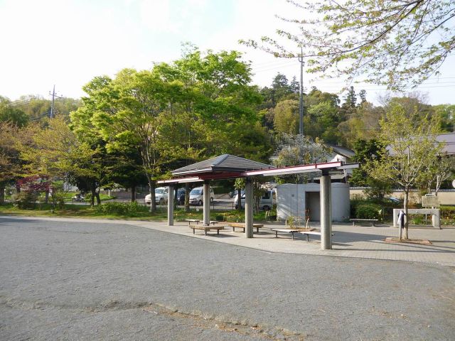 park. 520m until Akanedai Kaji valley park (park)