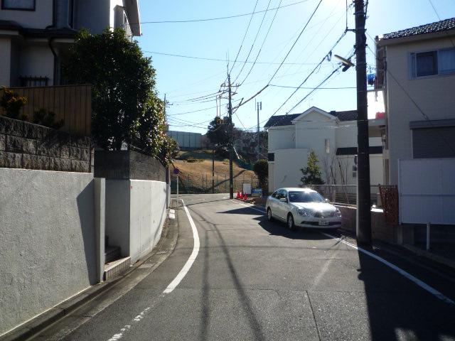 Local photos, including front road. Local (12 May 2013) Shooting