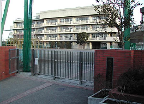 Primary school. Ichigao until the elementary school is 560m Ichigao elementary school. 