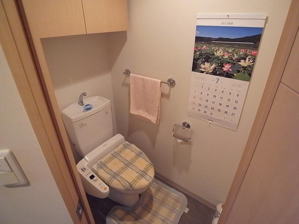 Toilet. Indoor (July 2013) Shooting