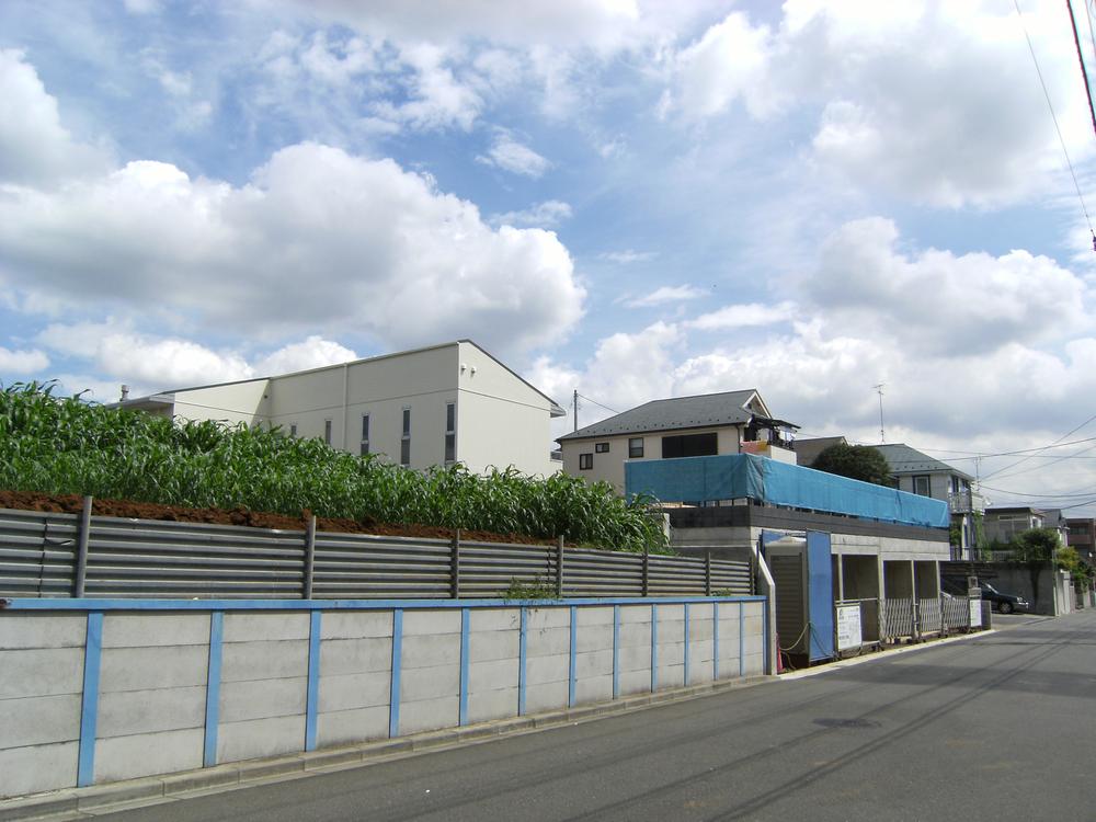 Local photos, including front road. Local (September 2013) Shooting