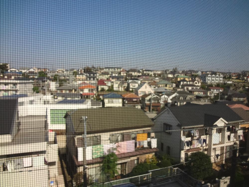 View photos from the dwelling unit. Local (11 May 2013) Shooting