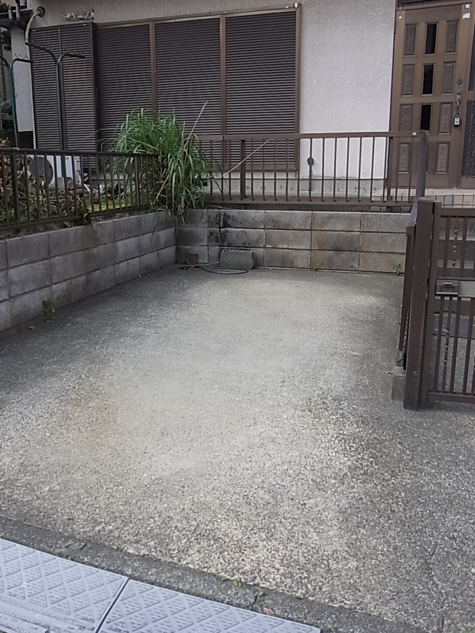 Parking lot