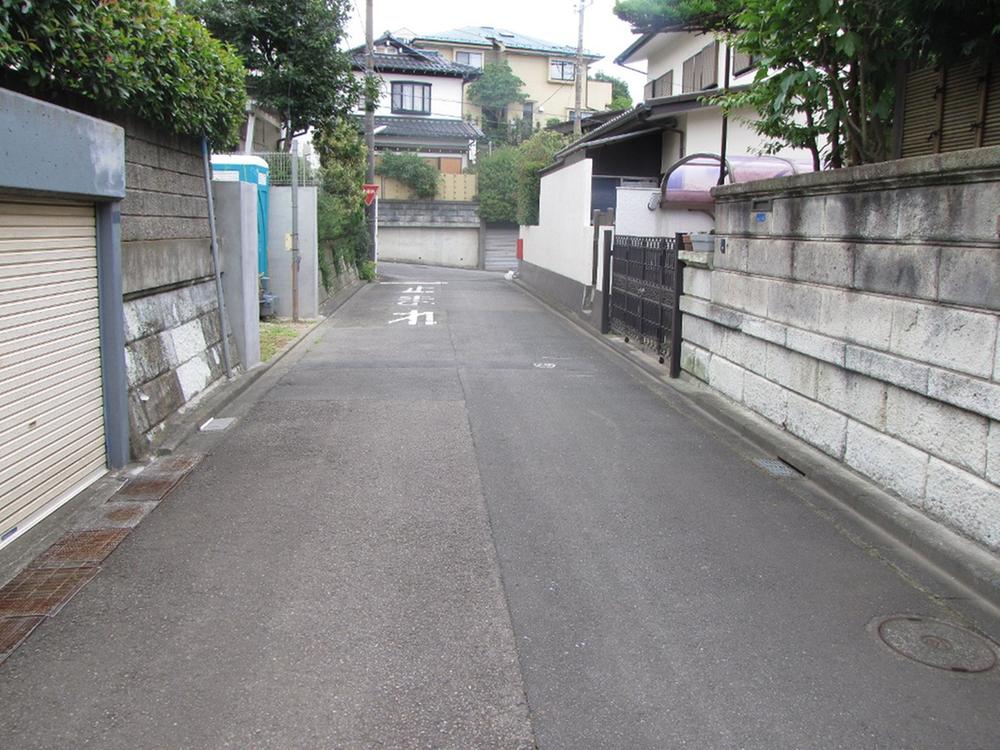 Local photos, including front road. Local (August 2013) Shooting