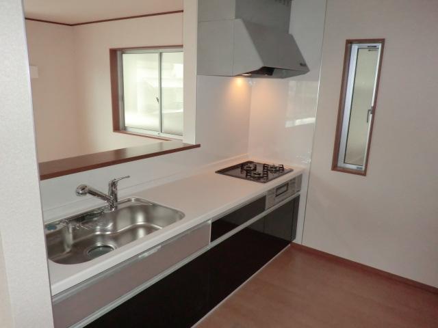 Same specifications photo (kitchen)