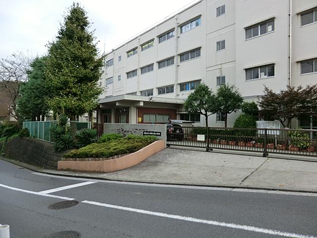 Primary school. 530m to Yokohama Municipal Makigahara Elementary School