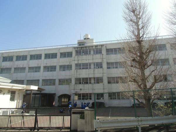 Junior high school. Minamikibogaoka 530m until junior high school