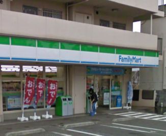 Convenience store. 77m to Family Mart (convenience store)